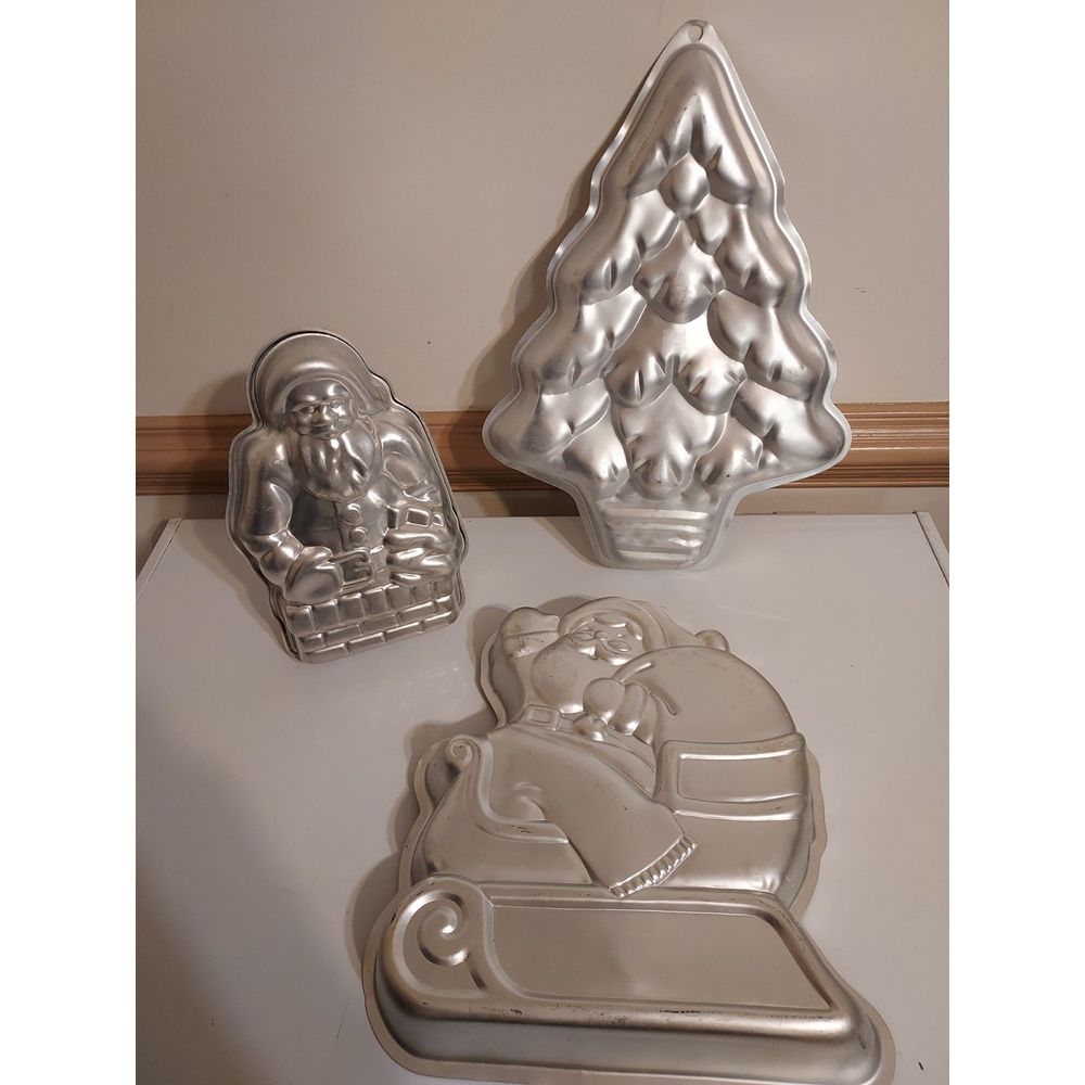 Vintage Nordic Ware Wilton Christmas Cake Pans Tree Santa